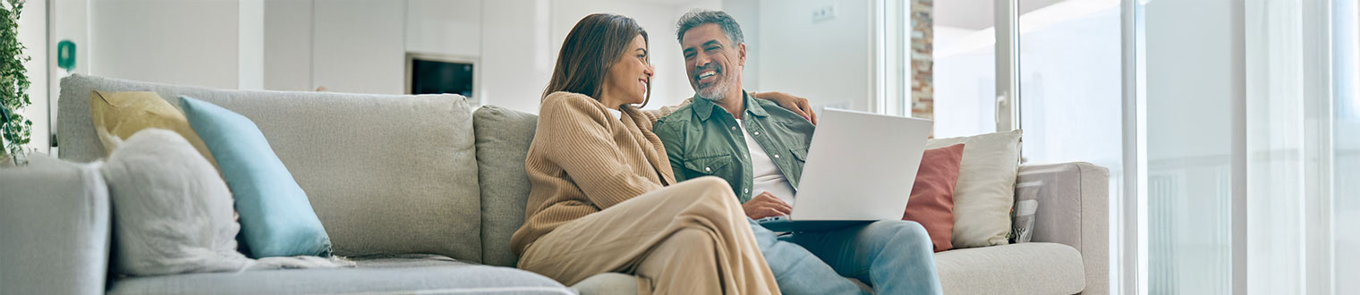 Couple updating their email preferences with FSB.