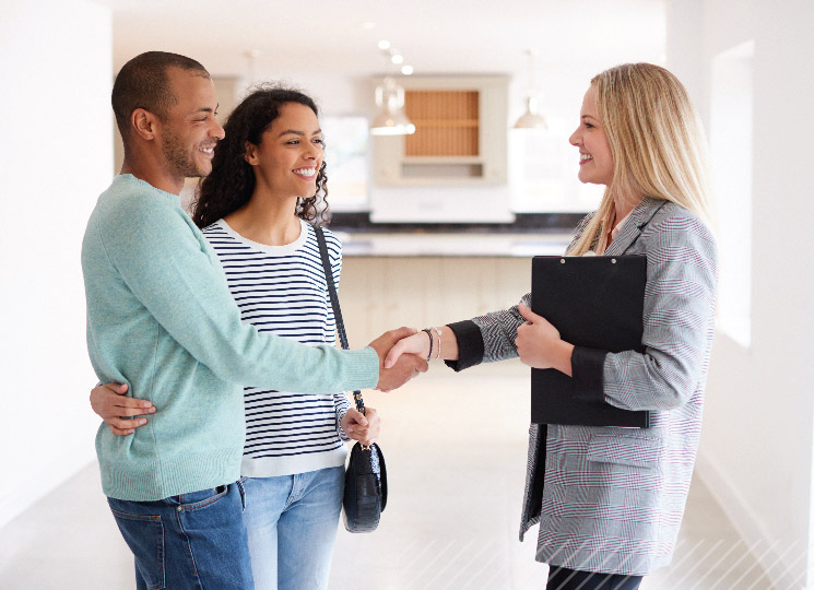 Couple getting personalized support from FSB's Mortgage Team in Eastern Iowa.