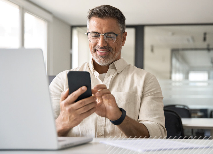 Guy looking at FSB's CD Specials online in Eastern Iowa.