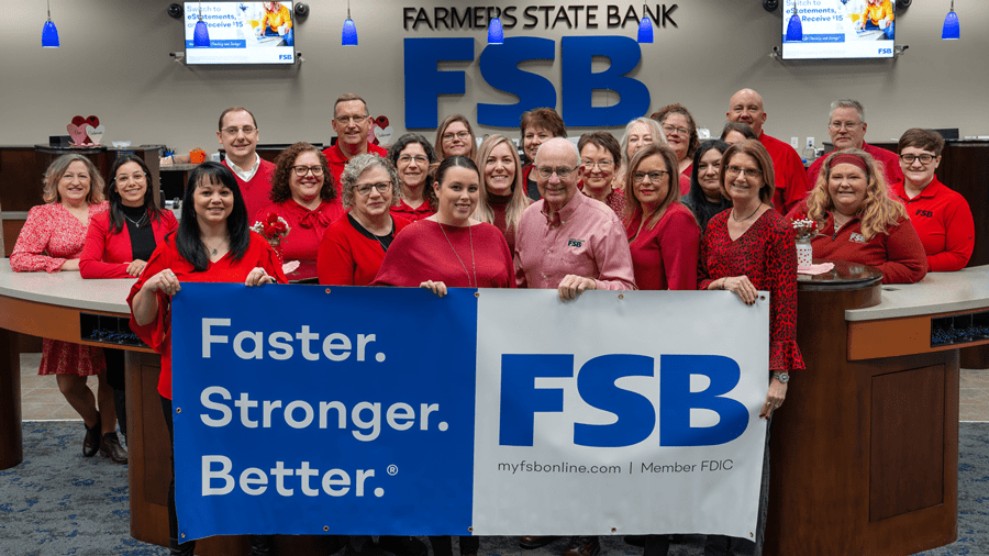 FSB Employees poising for a photo at the branch in Marion, IA