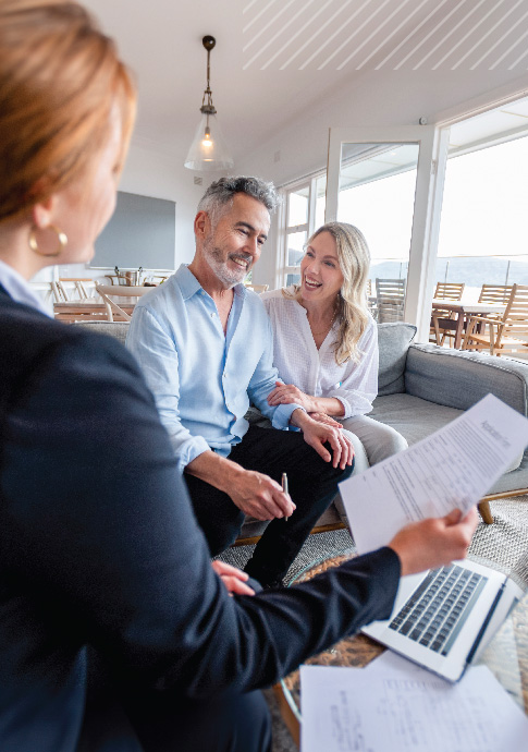 Couple working with FSB's Wealth Management team