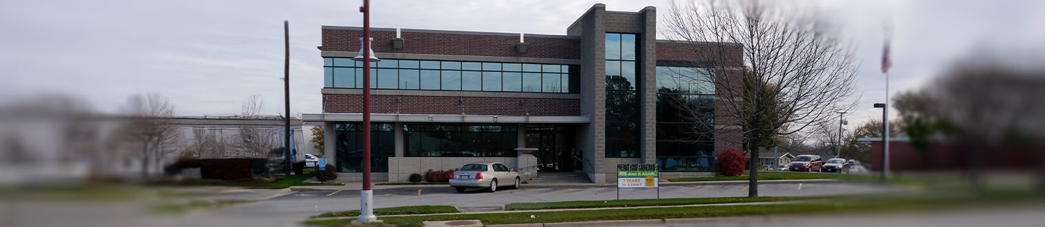 Photo of FSB's Hiawatha Bank in Hiawatha, IA (Checking Account, Saving Accounts, Business Banking)